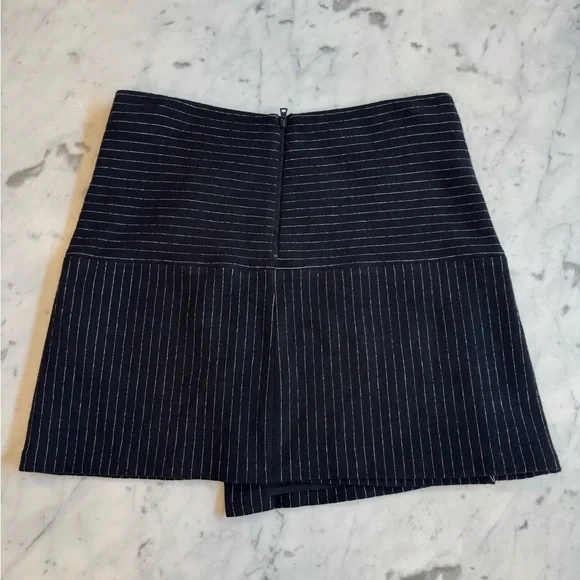 New Alice + Olivia Black Pinstripe Women's Skirt Asymmetrical Faux Wrap Size 12 - Picture 3 of 7